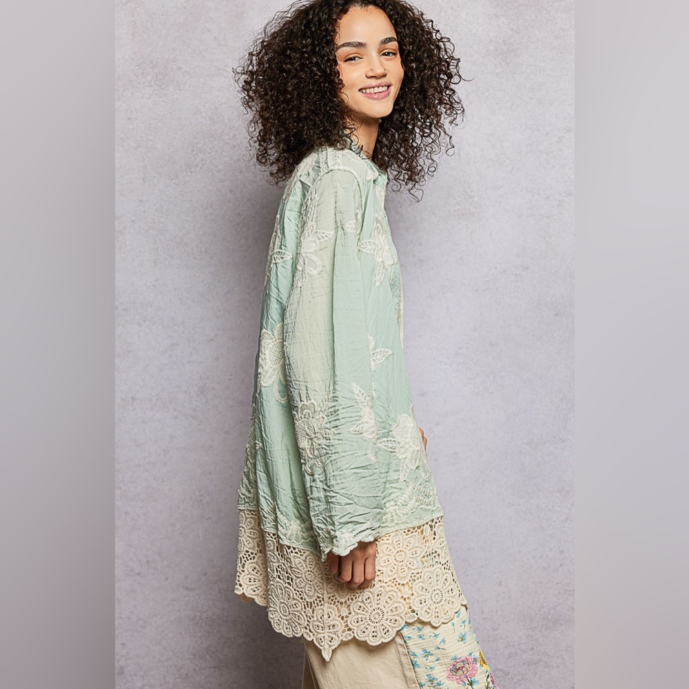 POL Mint Green Lace Detail Top - Picture 2 of 3